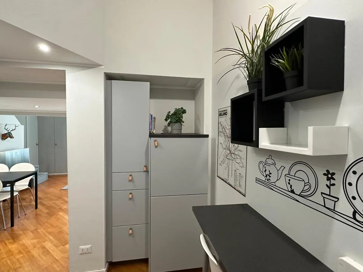 Apartment Lovely Flat In Early 20Th Century Building Mailand