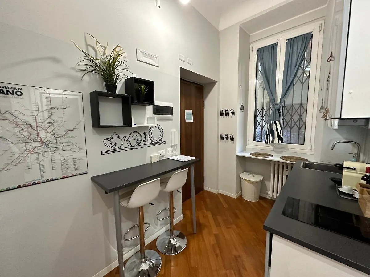 Lovely Flat In Early 20Th Century Building Mailand Italien